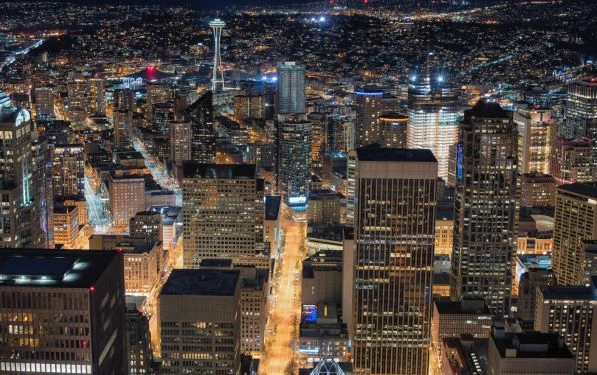 Professional chauffeur-driven luxury sedan for corporate travel in Seattle